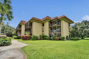 200 Jacaranda Country Club Dr, Plantation, FL 33324 - Photo 1