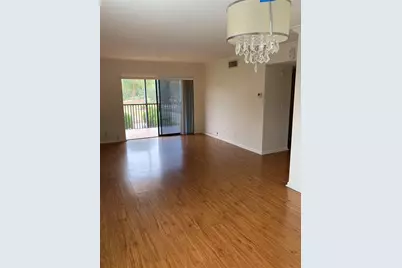 200 Jacaranda Country Club Drive #1b, Plantation, FL 33324 - Photo 5