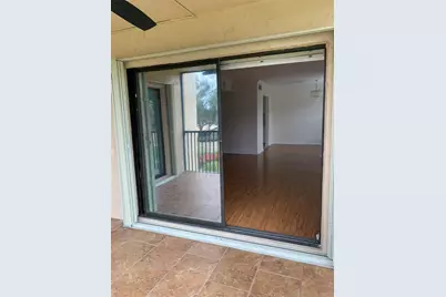 200 Jacaranda Country Club Drive #1b, Plantation, FL 33324 - Photo 11