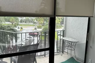 800 Parkview Dr, Hallandale Beach, FL 33009 - Photo 7