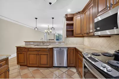 1202 S Lake Drive #105, Lantana, FL 33462 - Photo 9
