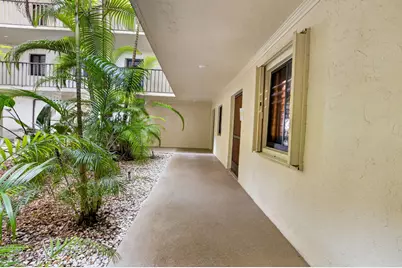 1202 S Lake Drive #105, Lantana, FL 33462 - Photo 5