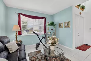 19425 SW 15th St, Pembroke Pines, FL 33029 - Photo 11