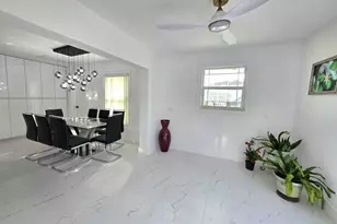 12231 Areaca Dr, Wellington, FL 33414 - Photo 5