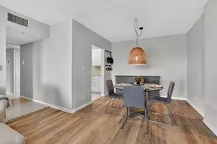 250 NE 20th St, Boca Raton, FL 33431 - Photo 5