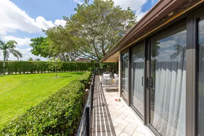 11669 Wimbledon Circle, Wellington, FL 33414 - Photo 23