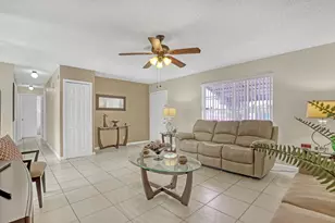 302 SW 8th St, Boynton Beach, FL 33426 - Photo 9
