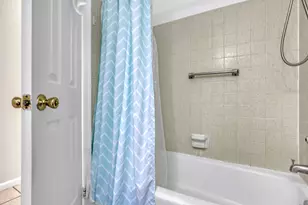 302 SW 8th St, Boynton Beach, FL 33426 - Photo 21