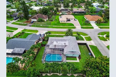 11249 Pine Valley Drive, Wellington, FL 33414 - Photo 33