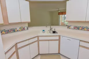 201 Muirfield Ct, Jupiter, FL 33458 - Photo 9