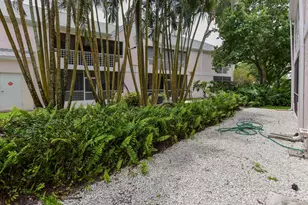 201 Muirfield Ct, Jupiter, FL 33458 - Photo 25