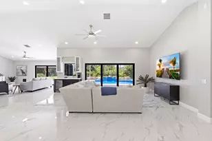 15555 De Havilland Ct, Wellington, FL 33414 - Photo 5