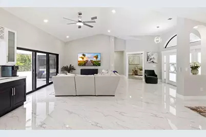15555 De Havilland Court, Wellington, FL 33414 - Photo 7
