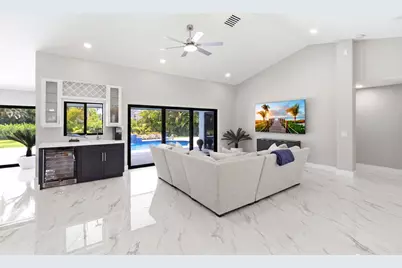 15555 De Havilland Court, Wellington, FL 33414 - Photo 5