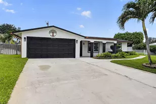 10339 Daphne Ave, Palm Beach Gardens, FL 33410 - Photo 5