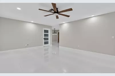 10339 Daphne Avenue, Palm Beach Gardens, FL 33410 - Photo 9