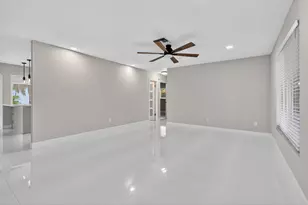 10339 Daphne Ave, Palm Beach Gardens, FL 33410 - Photo 13