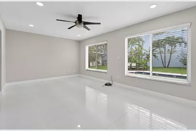 10339 Daphne Avenue, Palm Beach Gardens, FL 33410 - Photo 27