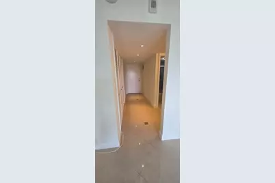 11111 Biscayne Boulevard #4c, Miami, FL 33181 - Photo 5
