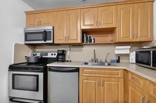 1801 S Treasure Dr, North Bay Village, FL 33141 - Photo 25
