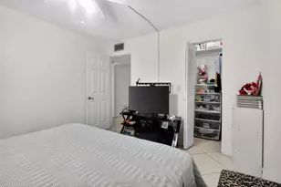 1801 S Treasure Dr, North Bay Village, FL 33141 - Photo 21