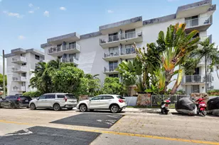 1801 S Treasure Dr, North Bay Village, FL 33141 - Photo 15