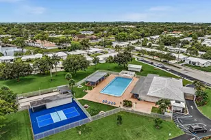 6812 NW 74th Pl, Tamarac, FL 33321 - Photo 3