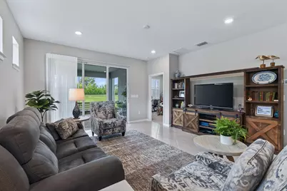 12847 SW Vermillion Circle, Port Saint Lucie, FL 34987 - Photo 11