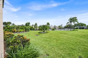 2013 NE Collins Cir, Jensen Beach, FL 34957 - Photo 23
