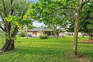 113 Cordoba Cir, Royal Palm Beach, FL 33411 - Photo 13