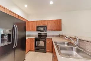 2563 SW Stockbridge Sq Square SW, Vero Beach, FL 32962 - Photo 9