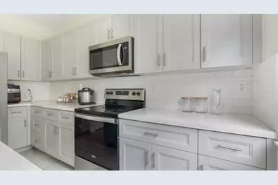 4805 NW 48th Terrace, Tamarac, FL 33319 - Photo 13