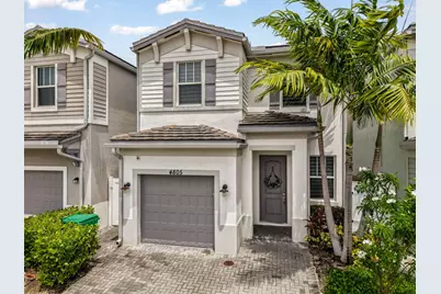 4805 NW 48th Terrace, Tamarac, FL 33319 - Photo 3