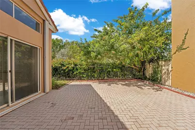 1840 Sweetbay Way, Hollywood, FL 33019 - Photo 47