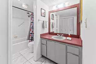 9451 Evergreen Pl, Davie, FL 33324 - Photo 9