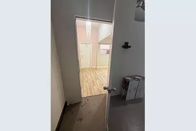9141 NW 152nd Street, Miami Lakes, FL 33018 - Photo 29