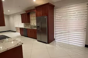 9141 NW 152nd St, Miami Lakes, FL 33018 - Photo 11