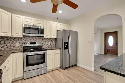 1910 NE 52nd Street NE, Fort Lauderdale, FL 33308 - Photo 37