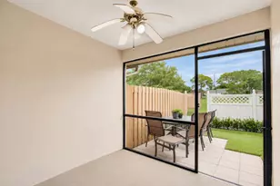 7958 Piper Ln, Lake Worth, FL 33463 - Photo 15