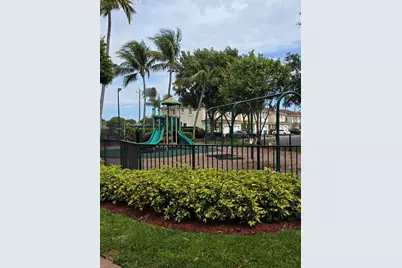 2866 S Oasis Drive, Boynton Beach, FL 33426 - Photo 27