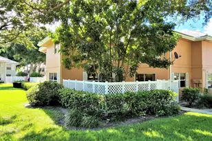 1909 Hartford Ct, West Palm Beach, FL 33409 - Photo 3
