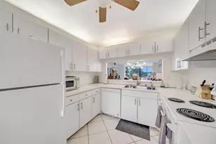 9485 N Belfort Cir, Tamarac, FL 33321 - Photo 13