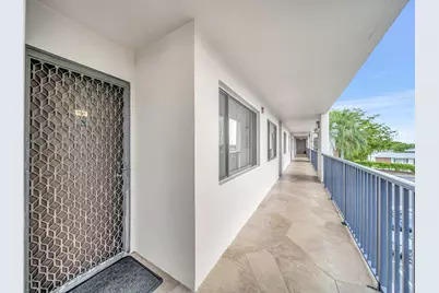 9485 N Belfort Circle #308, Tamarac, FL 33321 - Photo 5
