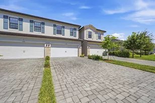 4480 W Appleton Cir W, Oakland Park, FL 33309 - Photo 3