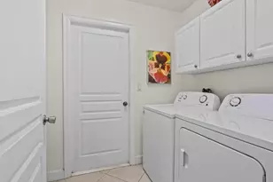 512 NE Canoe Park Cir, Port Saint Lucie, FL 34983 - Photo 25
