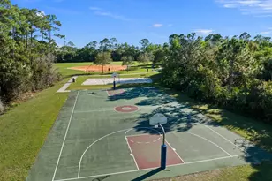 512 NE Canoe Park Cir, Port Saint Lucie, FL 34983 - Photo 53