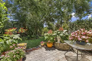 512 NE Canoe Park Cir, Port Saint Lucie, FL 34983 - Photo 29