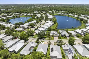 512 NE Canoe Park Cir, Port Saint Lucie, FL 34983 - Photo 37
