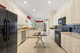 512 NE Canoe Park Cir, Port Saint Lucie, FL 34983 - Photo 11
