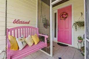 512 NE Canoe Park Cir, Port Saint Lucie, FL 34983 - Photo 3